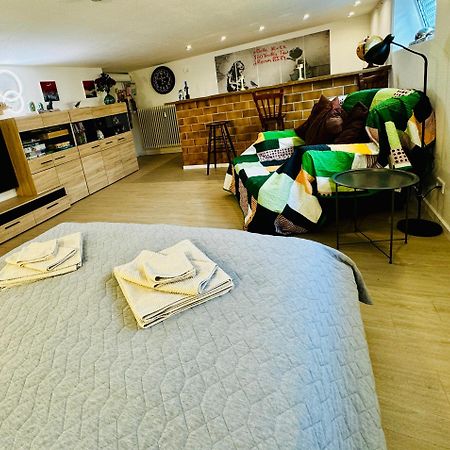 Tulip Path 3, Ferien & Monteur Wohnung 梅勒 外观 照片