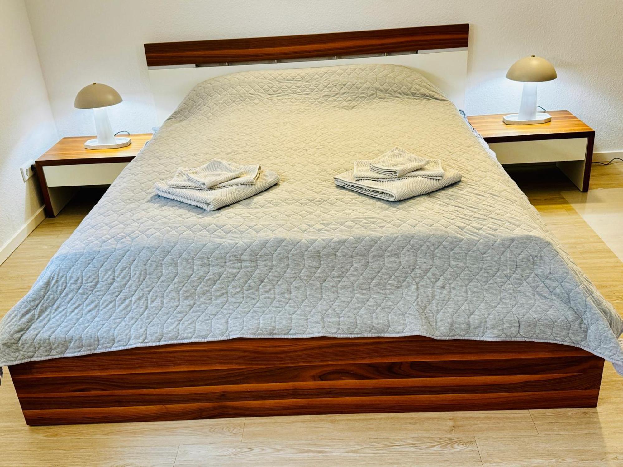 Tulip Path 3, Ferien & Monteur Wohnung 梅勒 外观 照片